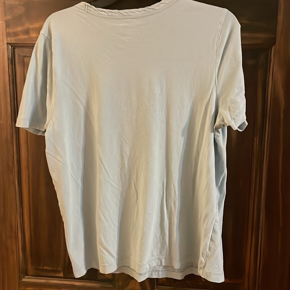 Universal Threads tee - Picture 3 of 3